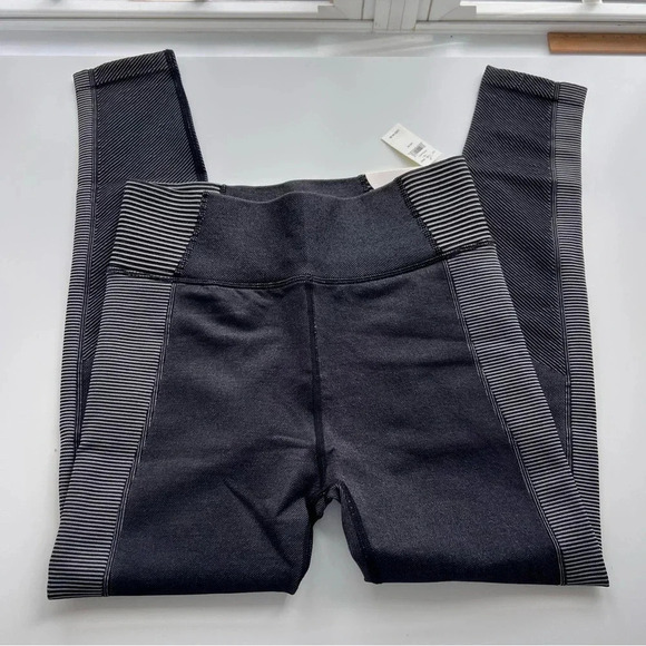 OFFLINE By Aerie Seamless High Waisted Leggings Size Medium - Picture 4 of 13